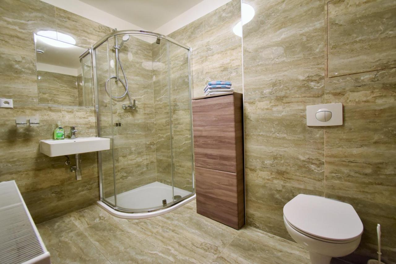 Apartment Dalibor II With Private Entrance And Private Garage Špindlerŭv Mlýn Exteriör bild